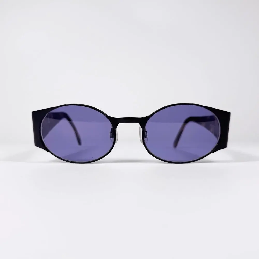CHANEL model 05972